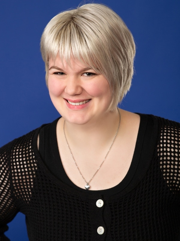 Jones-family-orthodontics-patient-photos-5 Jones family orthodontics patient photo shoot adult lady with blonde bob haircut